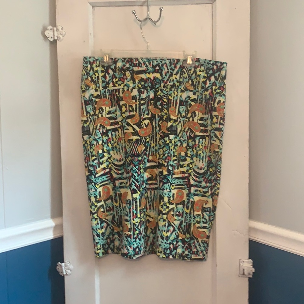 Multi color pencil skirt